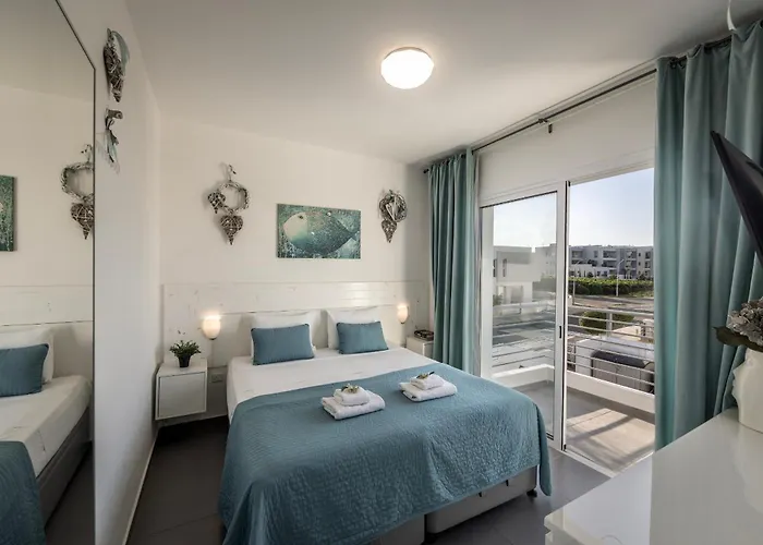 Alina Willa Protaras